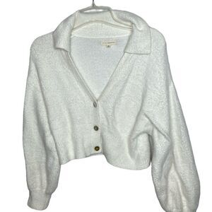 L.A Hearts/PacSun Fluffy White Three Button Cardigan. Size XS.